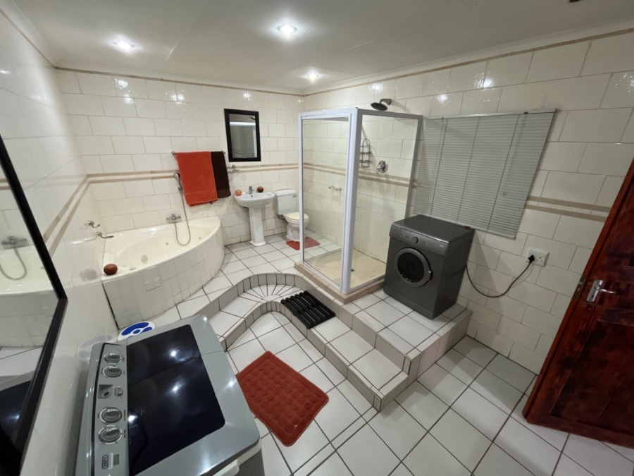 3 Bedroom Property for Sale in Geelhoutpark North West